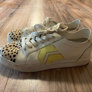 Dolce Vita Size 6 Sneakers